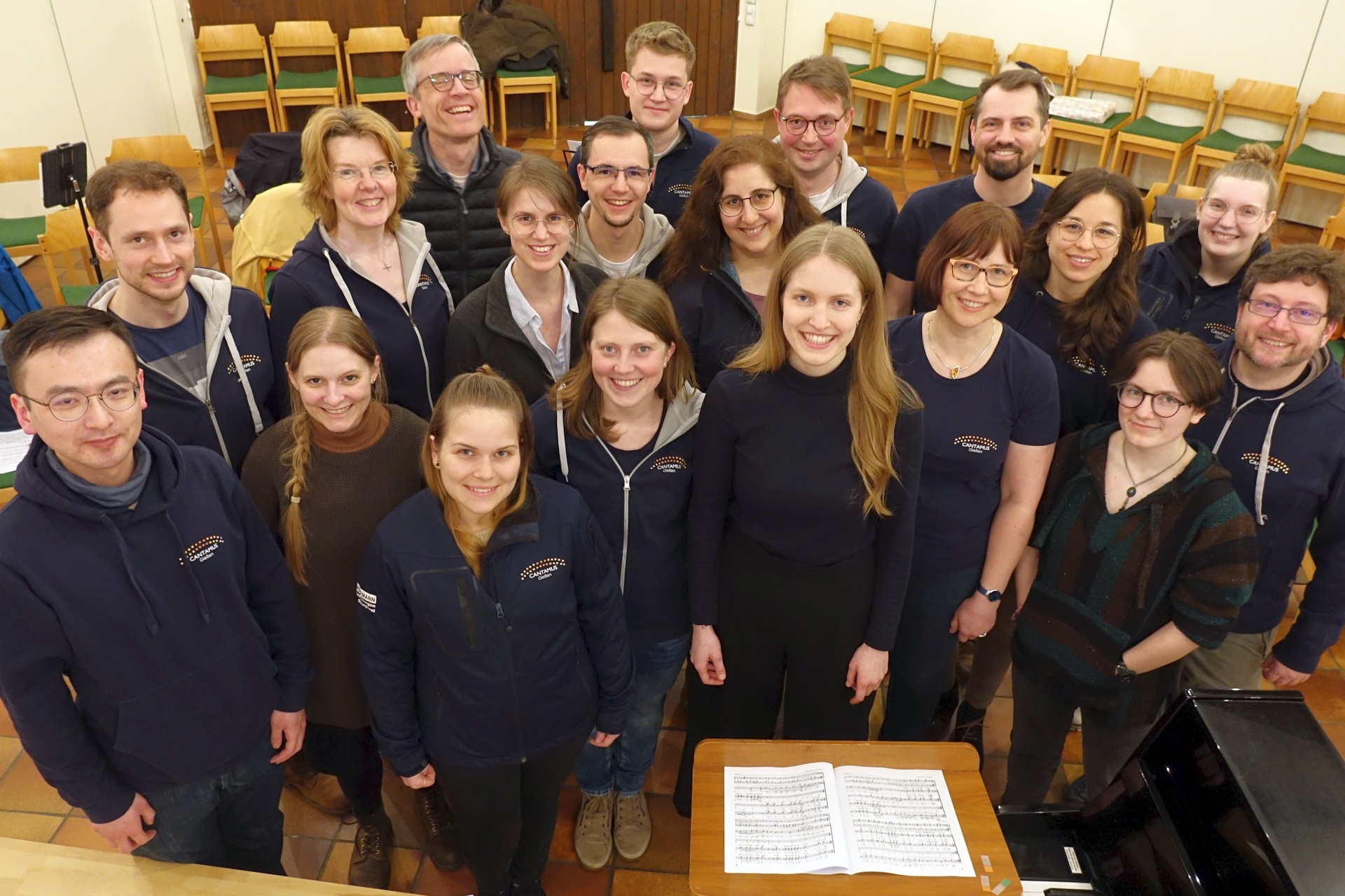 Aufbruch bei Cantamus Gießen: Neue Leitung, neuer Vorstand und Einladung für Projektsänger*innen Doppelspitze mit Elisabeth Tzschentke und Martin Petrick Aufbruch bei Cantamus Gießen: Neue Leitung, neuer Vorstand und Einladung für Projektsänger*innen Doppelspitze mit Elisabeth Tzschentke und Martin Petrick